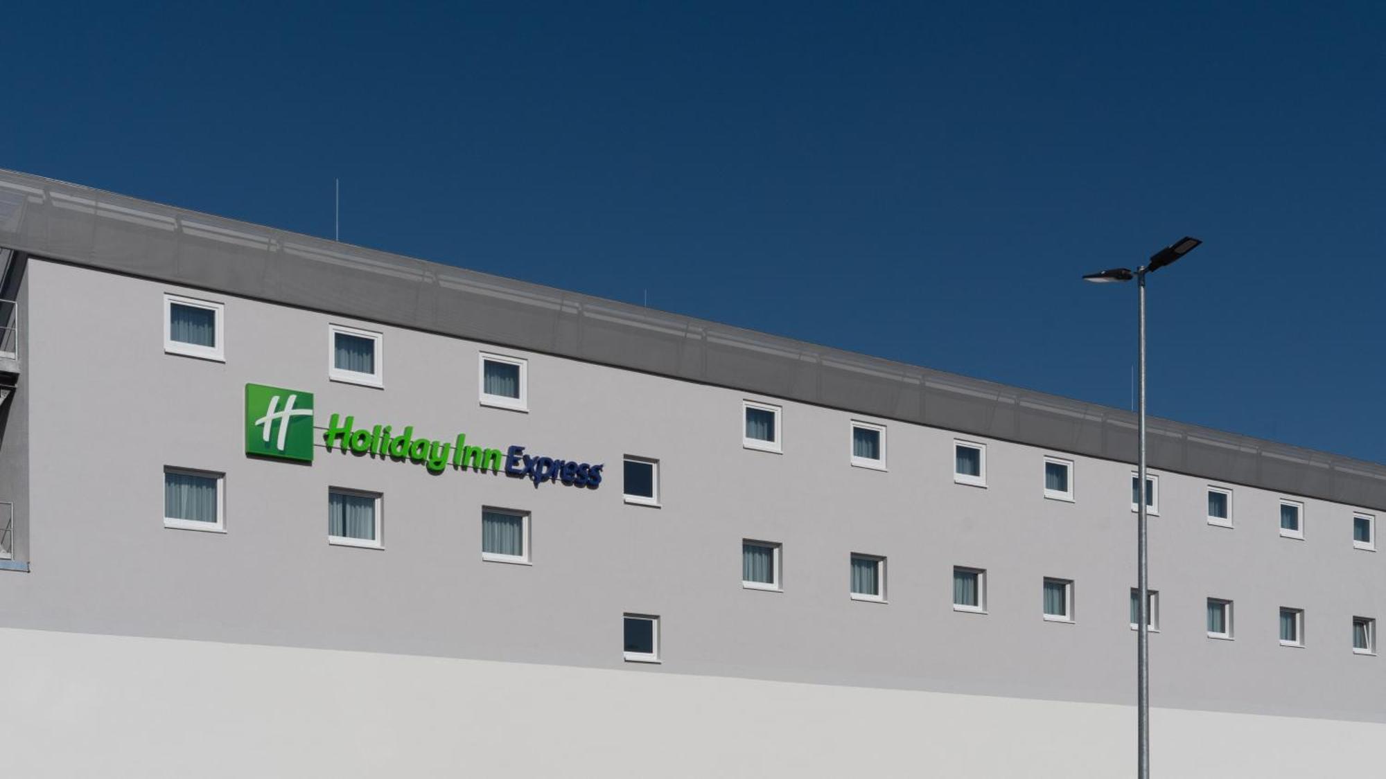 Holiday Inn Express - Hamburg South A7-As42 By Ihg Egestorf Exterior photo