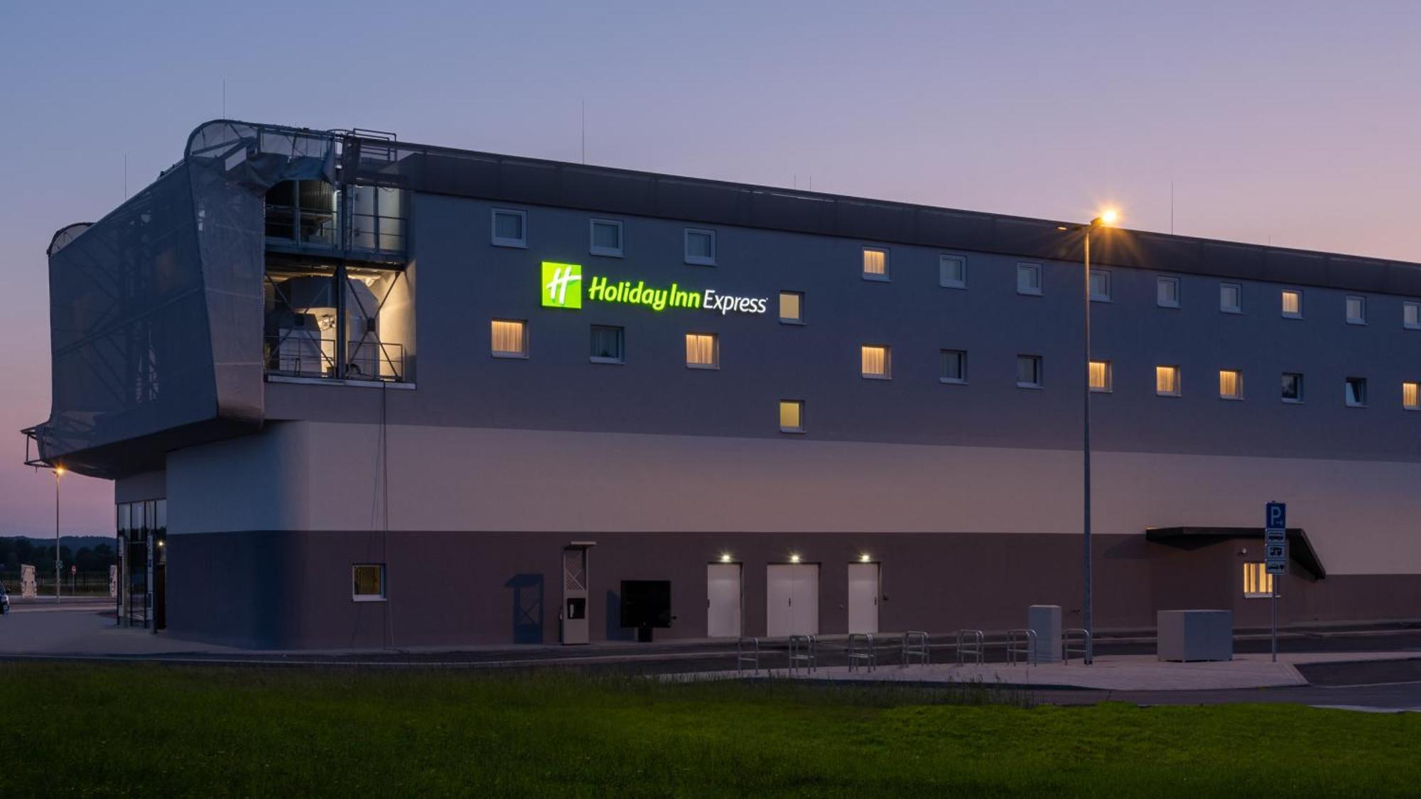 Holiday Inn Express - Hamburg South A7-As42 By Ihg Egestorf Exterior photo
